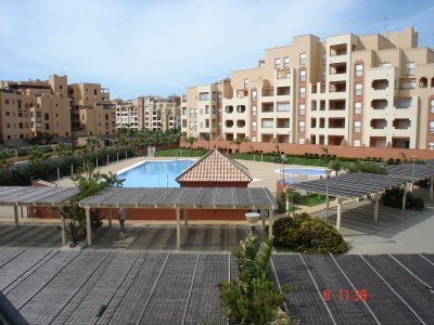 Apartamento nuevo para 4  6 personas(2 en sof cama) en primera linea de playa de Isla Canela con v